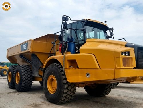 CAT ADT 745 2018