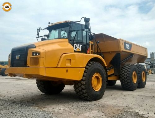 CAT ADT 745 2018